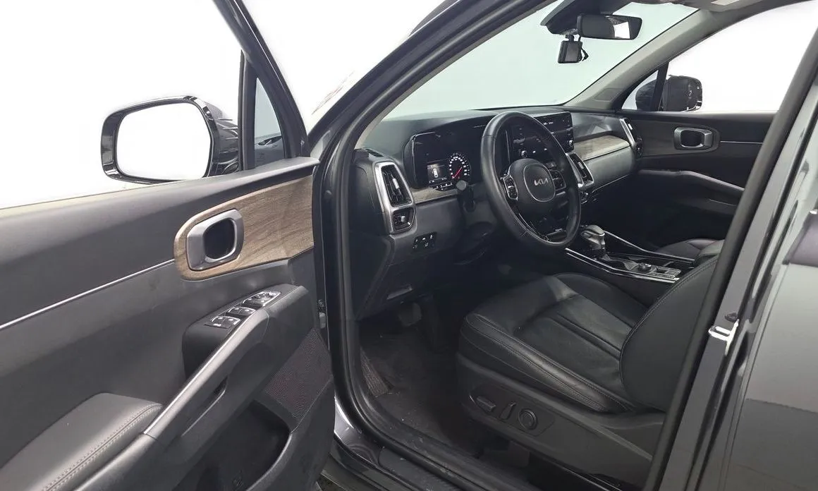 Kia Sorento — фото 10