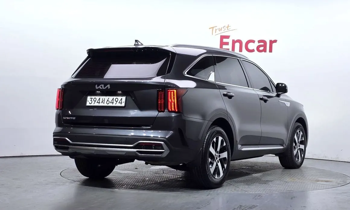 Kia Sorento — фото 5