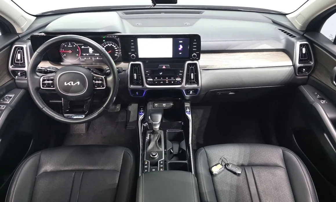 Kia Sorento — фото 7