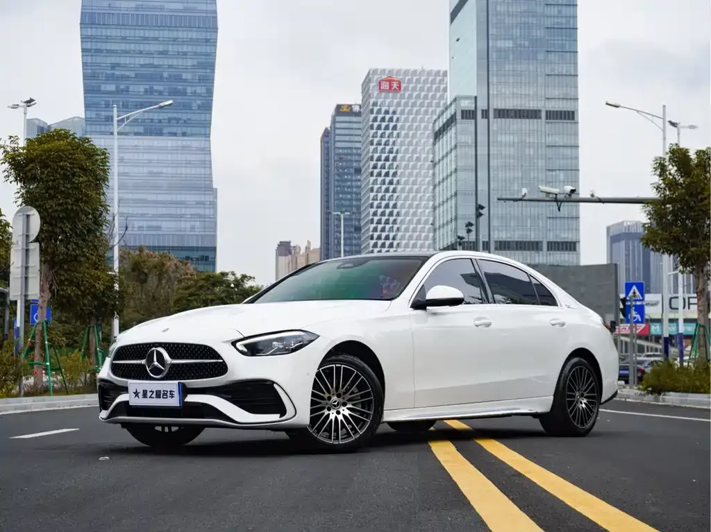 Mercedes-Benz C-Class — фото 1