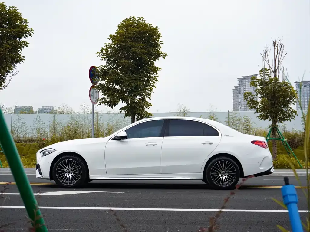 Mercedes-Benz C-Class — фото 10