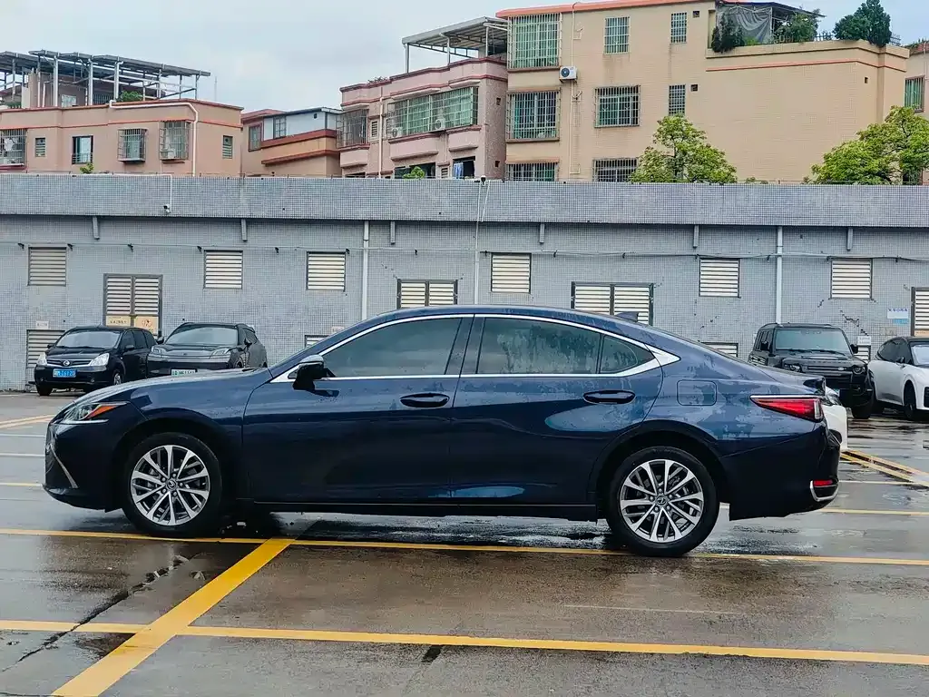 Lexus ES 2024 из CN, фото 5
