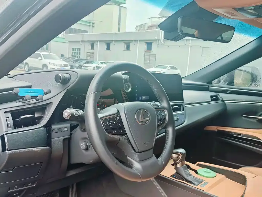 Lexus ES 2024 из CN, фото 3
