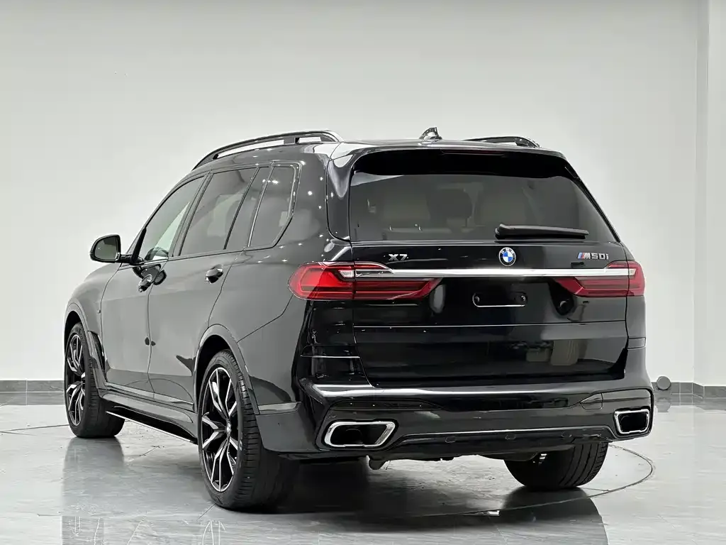 BMW X7 — фото 4