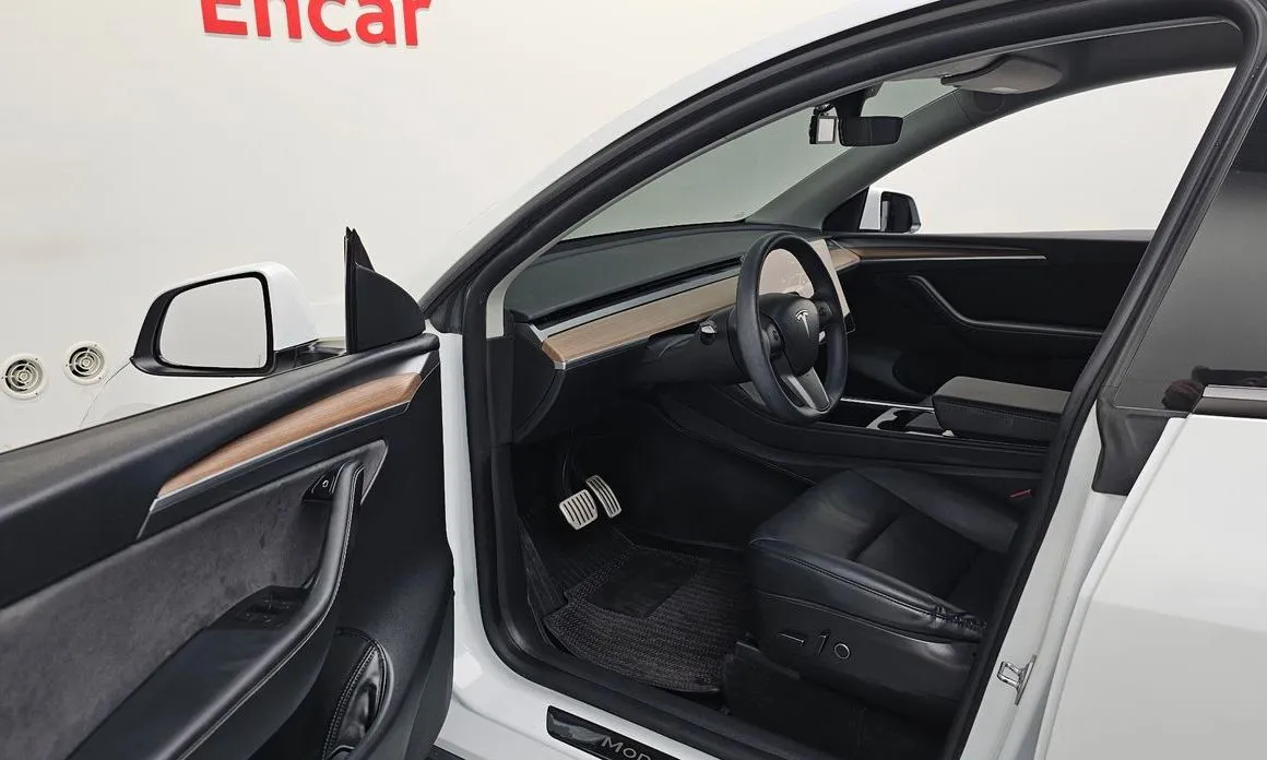 Tesla Model Y 2022 из KR, фото 7