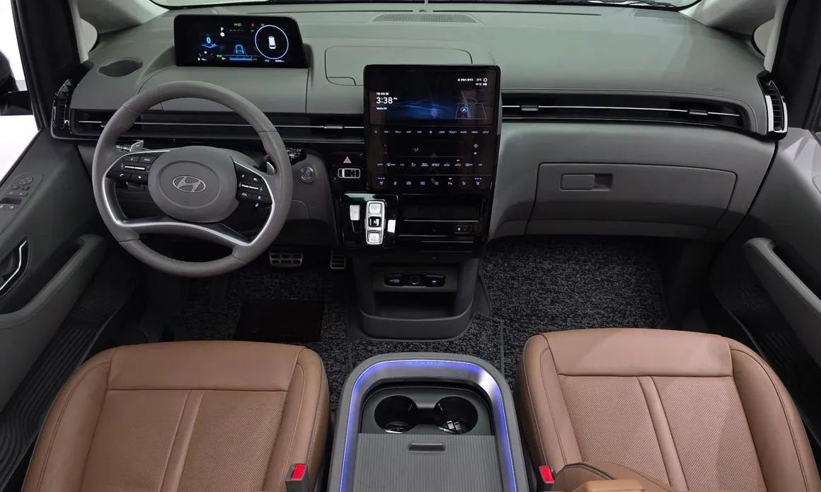 Hyundai Staria — фото 6