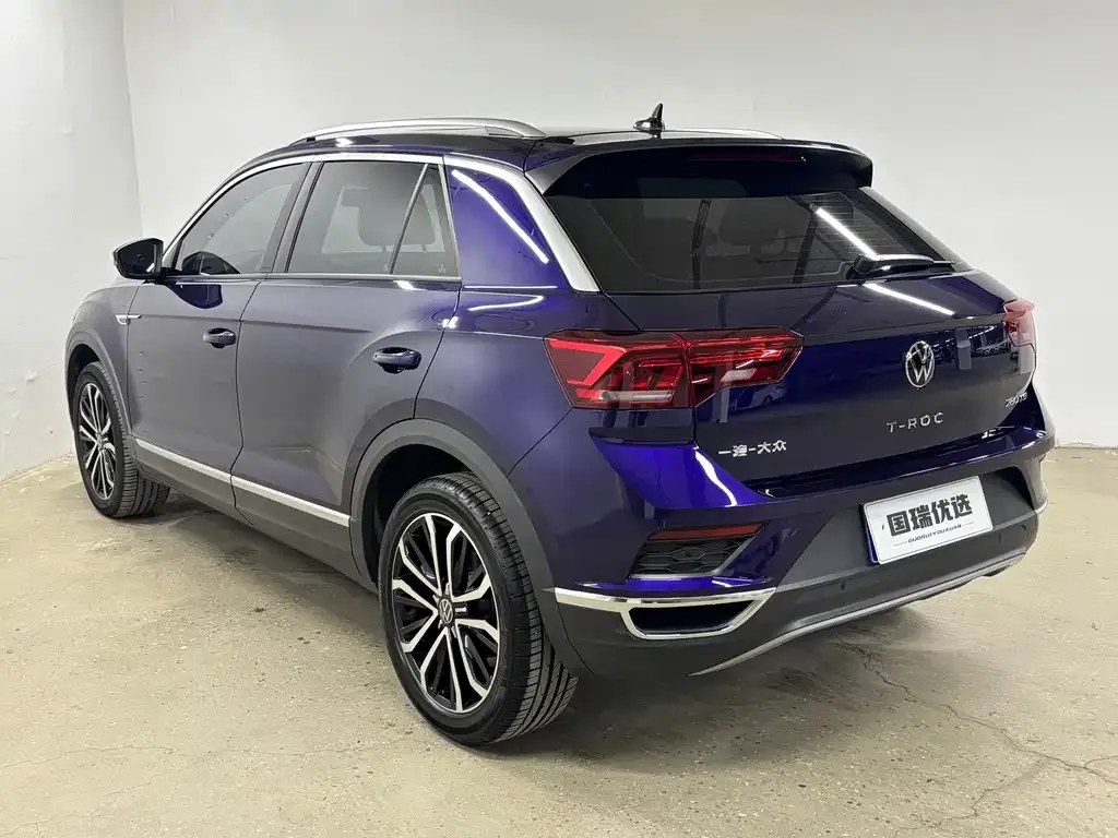 Volkswagen T-Roc — фото 4