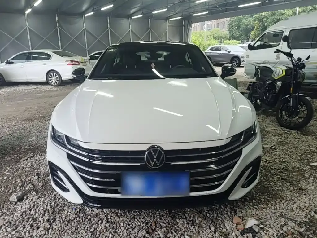 Volkswagen CC — фото 10