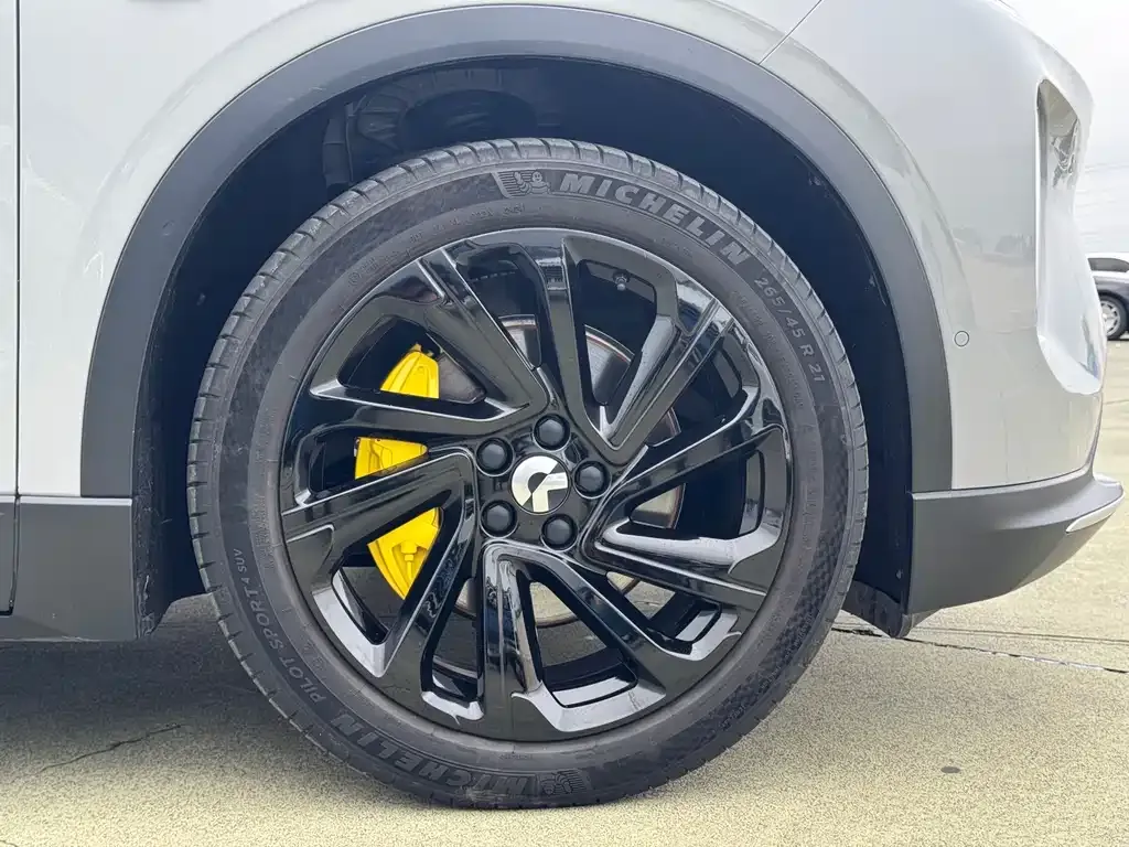 NIO EC6 — фото 6