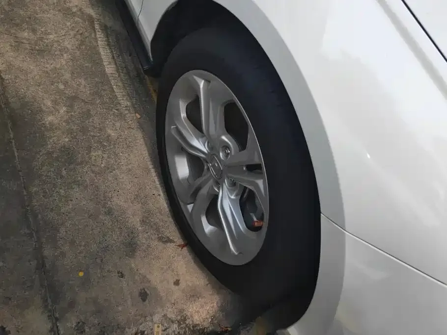 Honda Accord — фото 10