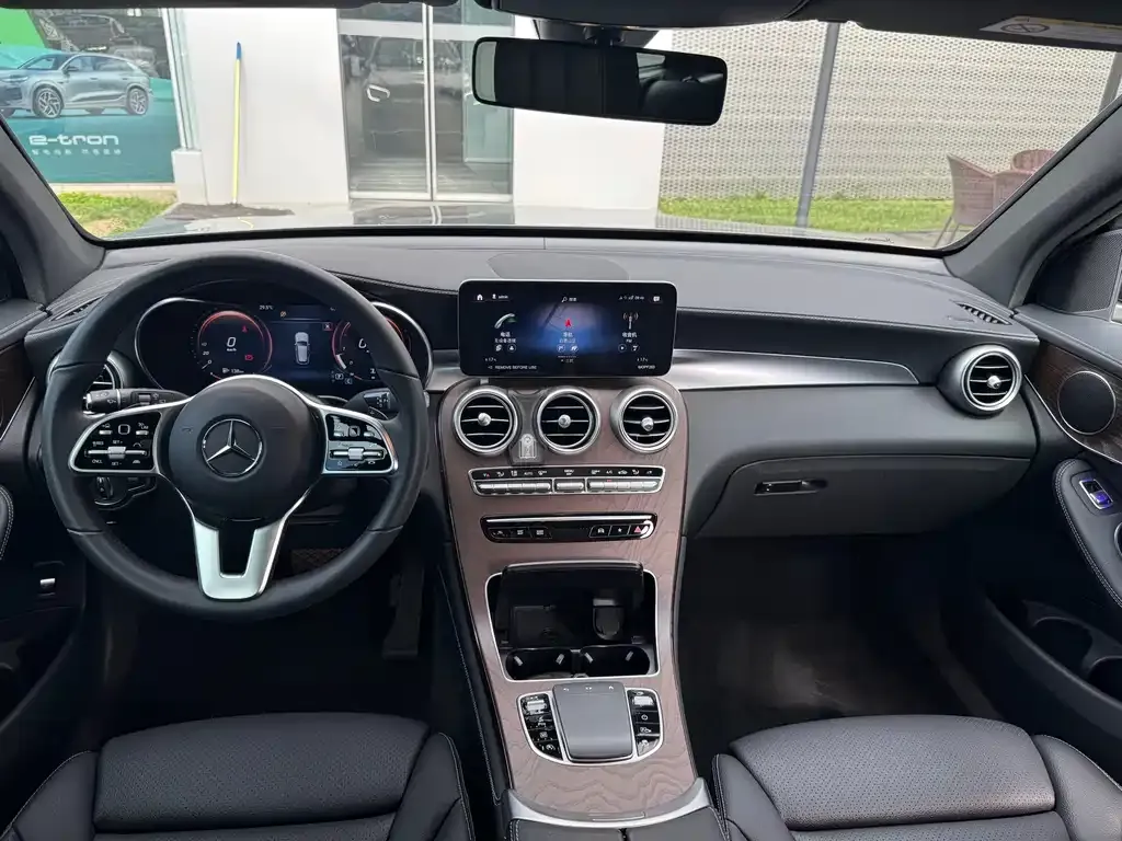 Mercedes-Benz GLC — фото 2