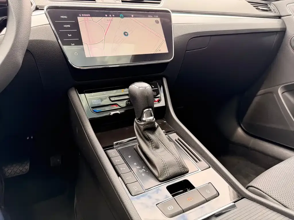 Skoda Superb — фото 3