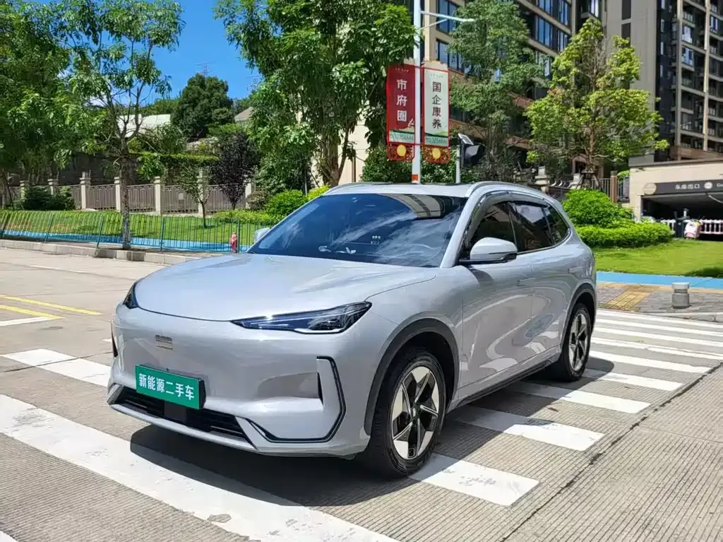 Geely Galaxy E5