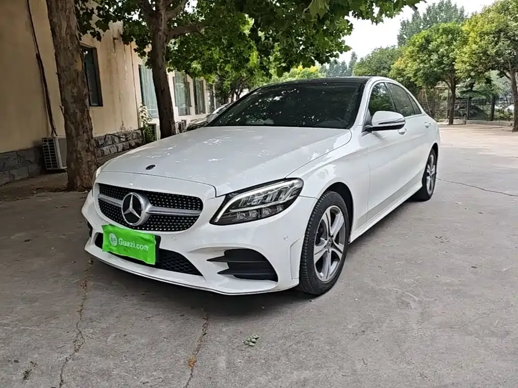 Mercedes-Benz C-Class — фото 1