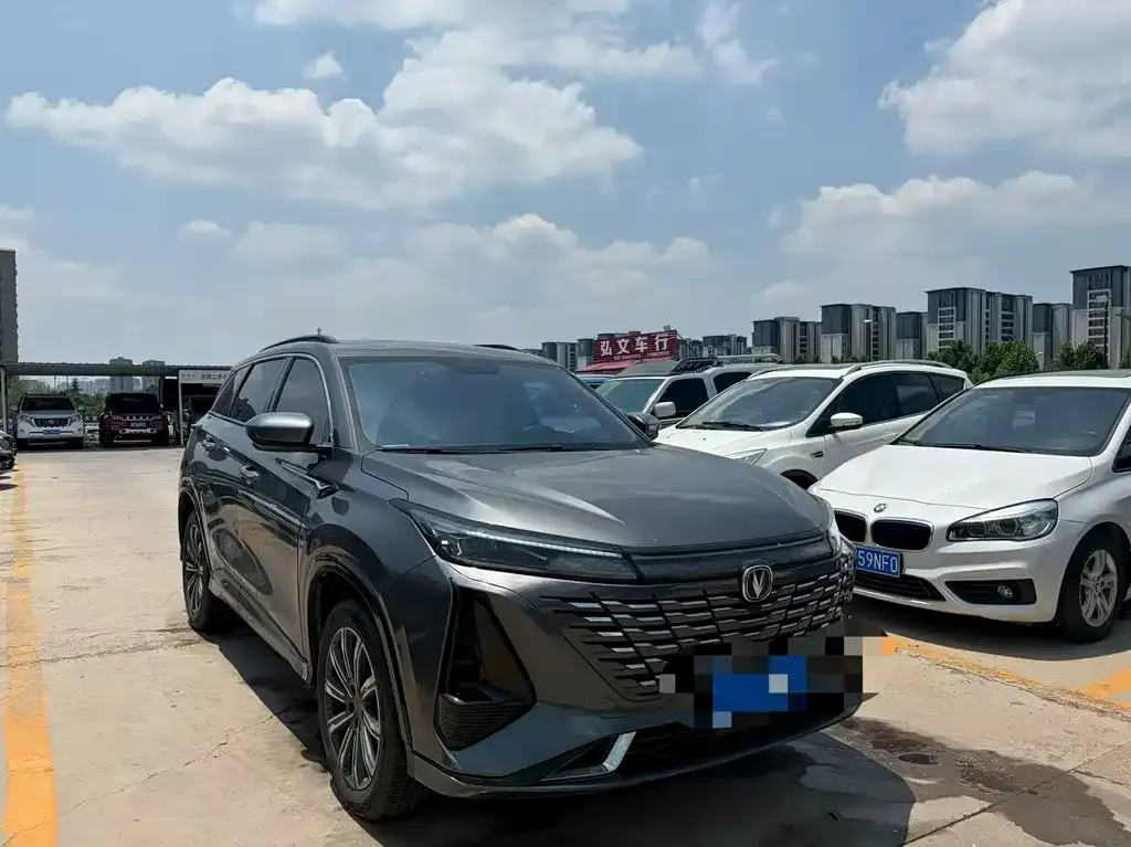 Changan CS75PLUS — фото 1