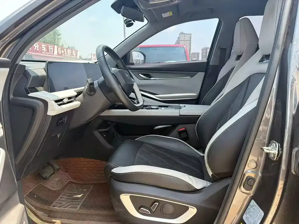 Changan CS75PLUS — фото 4