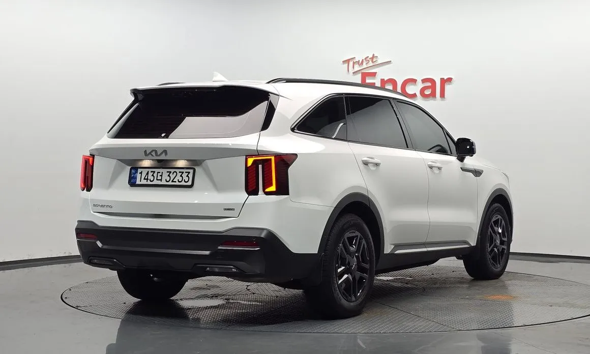 Kia Sorento — фото 7