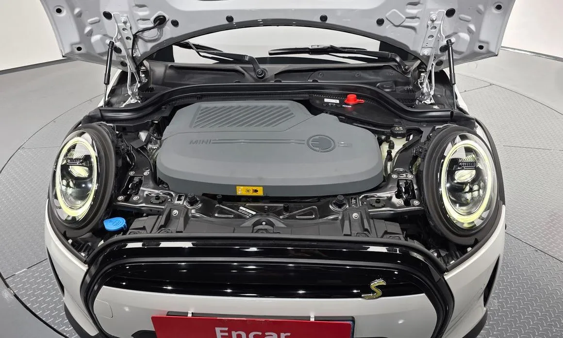Mini Cooper 2024 из KR, фото 8