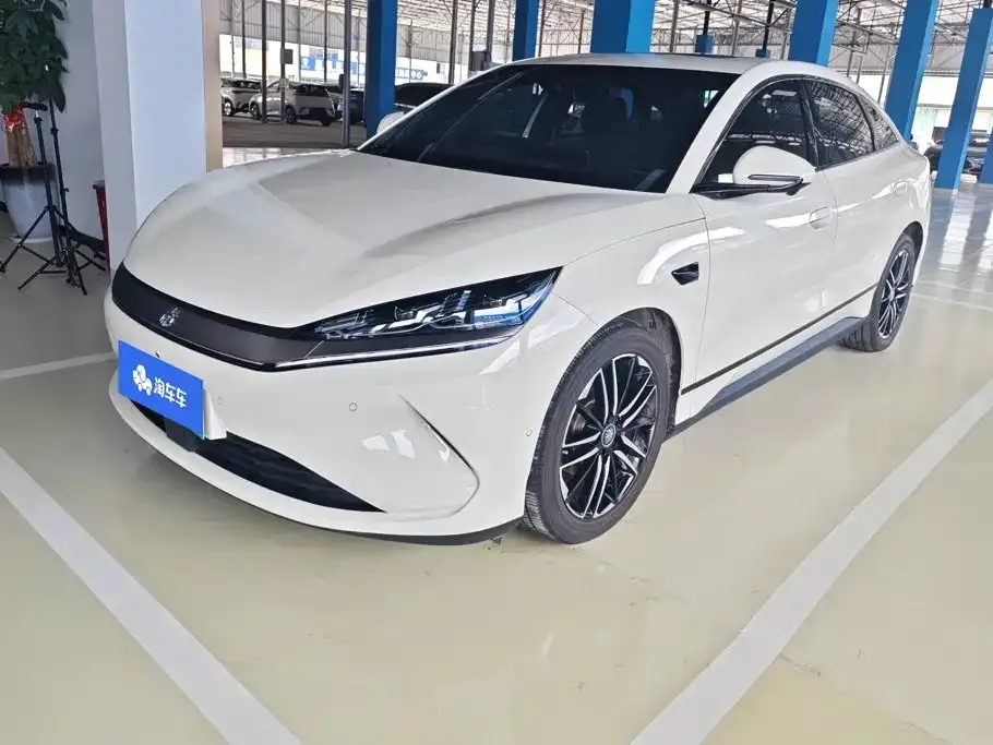 BYD Qin L — фото 1
