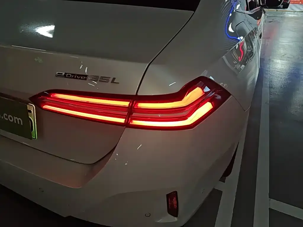 BMW i5 2024 из CN, фото 2