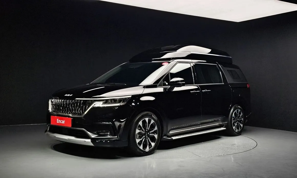 Kia Carnival — фото 1