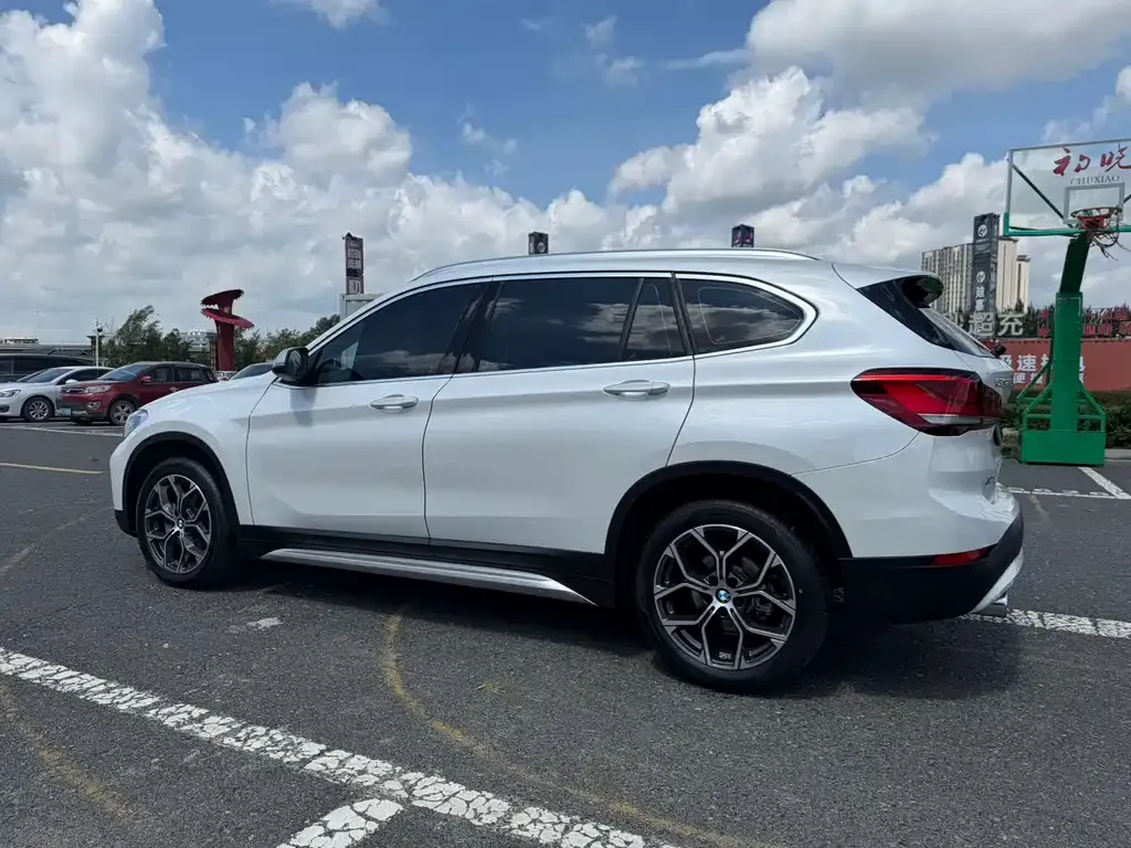 BMW X1 — фото 3