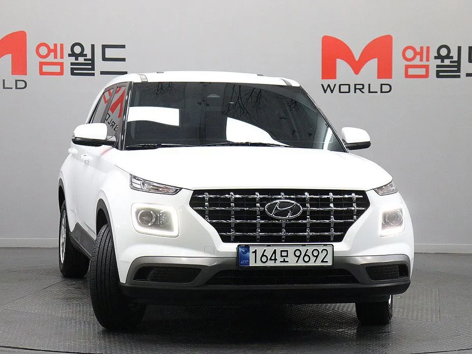 Hyundai Venue — фото 7