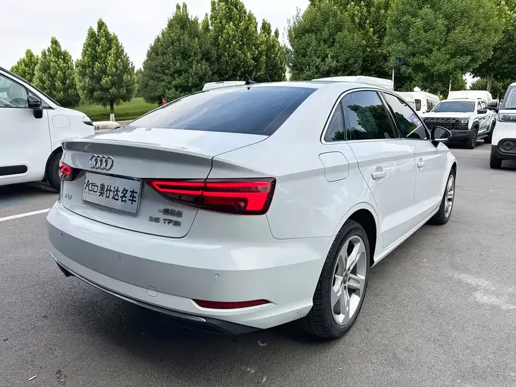 Audi A3 — фото 8