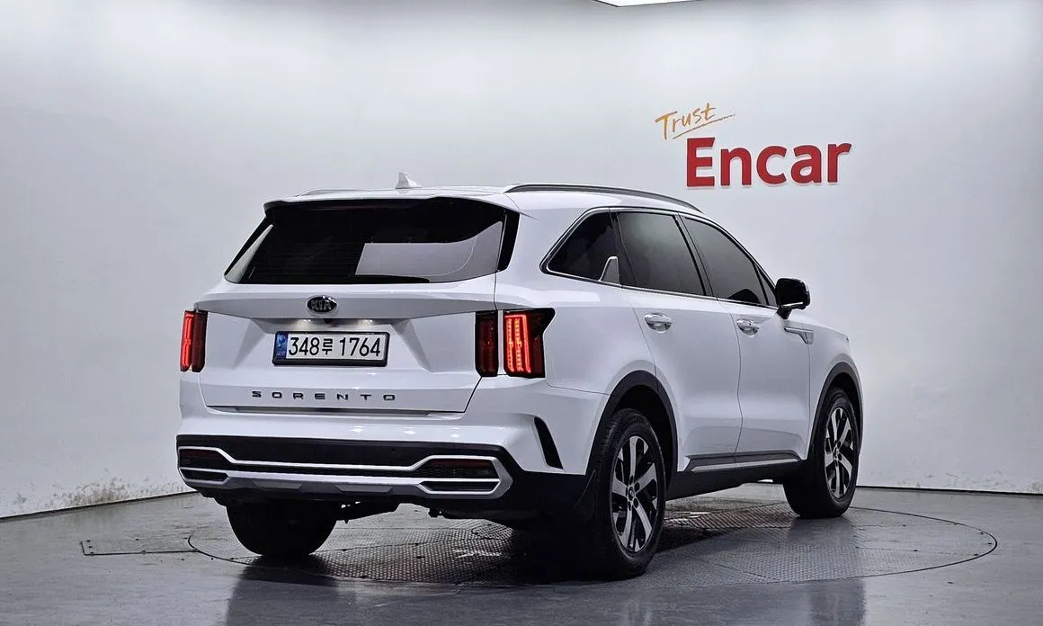 Kia Sorento — фото 4