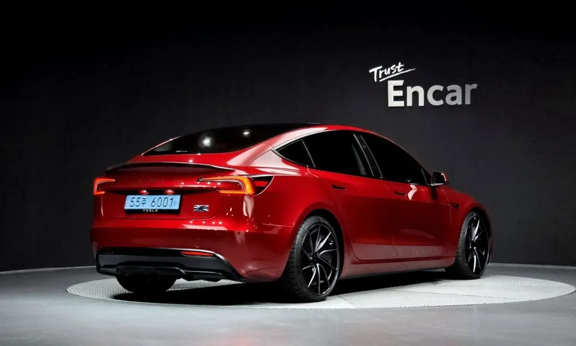 Tesla Model 3 2024 из KR, фото 10