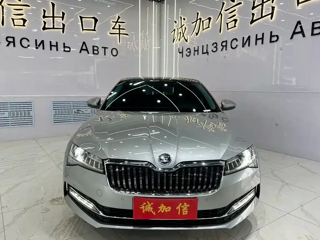Skoda Superb — фото 6