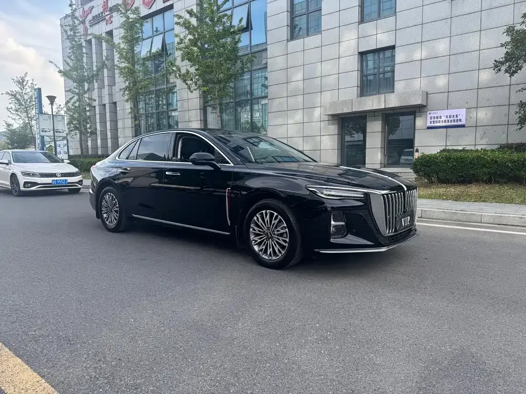 Hongqi H5 — фото 7