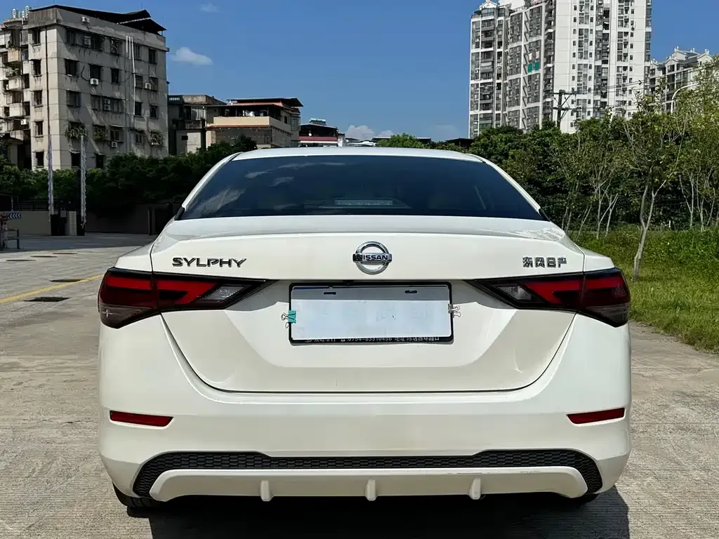 Nissan Sylphy — фото 4