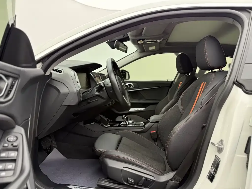 BMW 2 Series (Import) 2024 из CN, фото 9