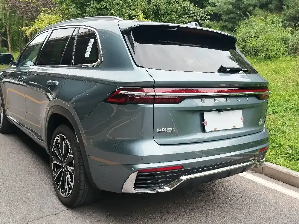 Geely Xingyue L — фото 10