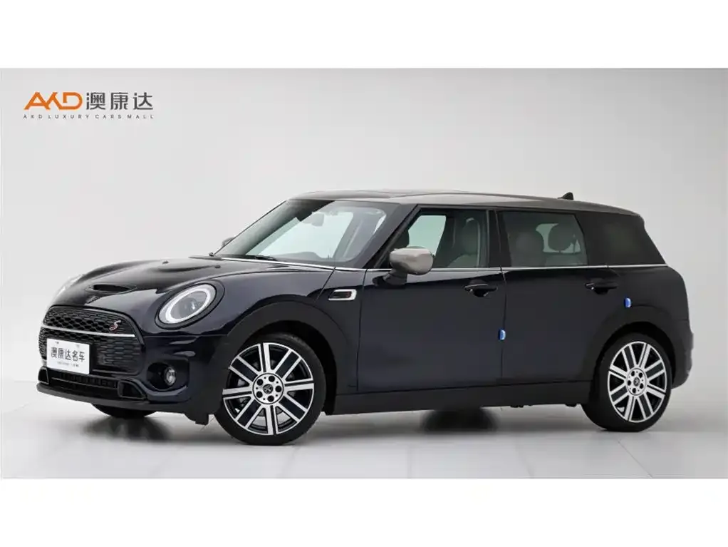 MINI Clubman — фото 1