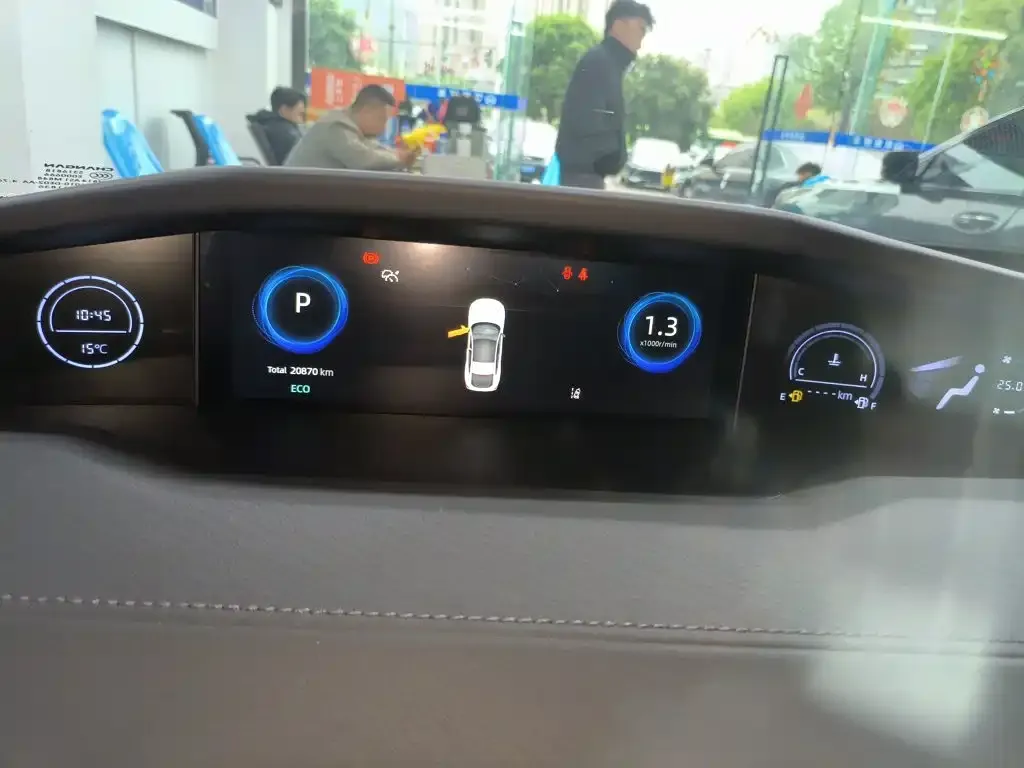 Changan UNI-V — фото 2