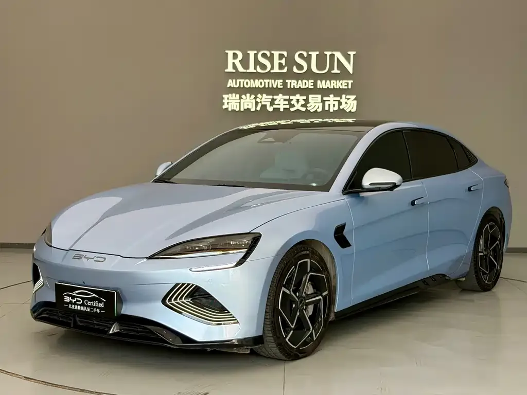 BYD Seal — фото 1