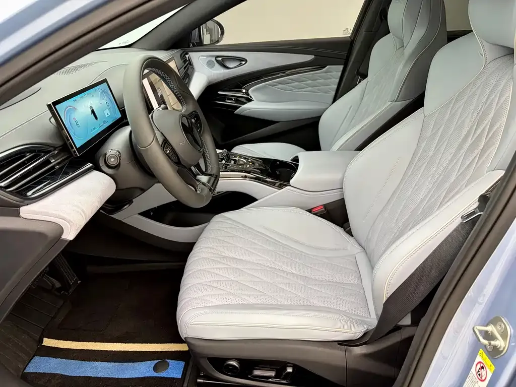 BYD Seal — фото 9