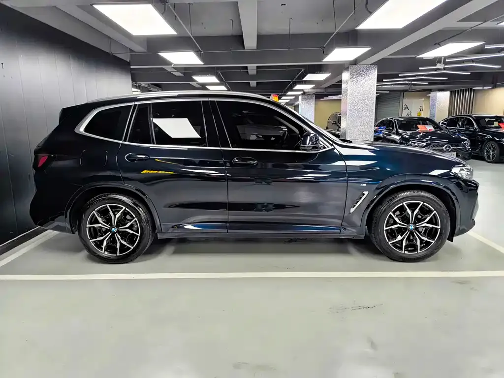 BMW X3 — фото 8