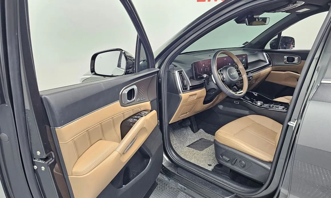 Kia Sorento — фото 7