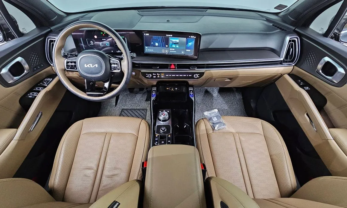Kia Sorento — фото 8