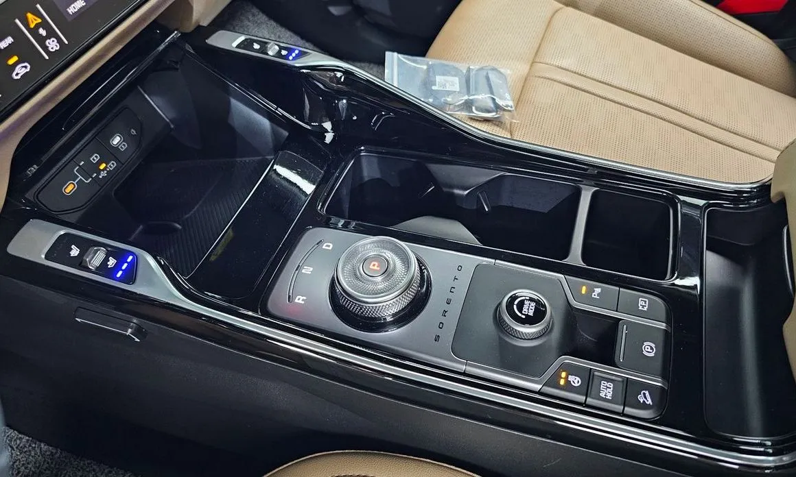 Kia Sorento — фото 3