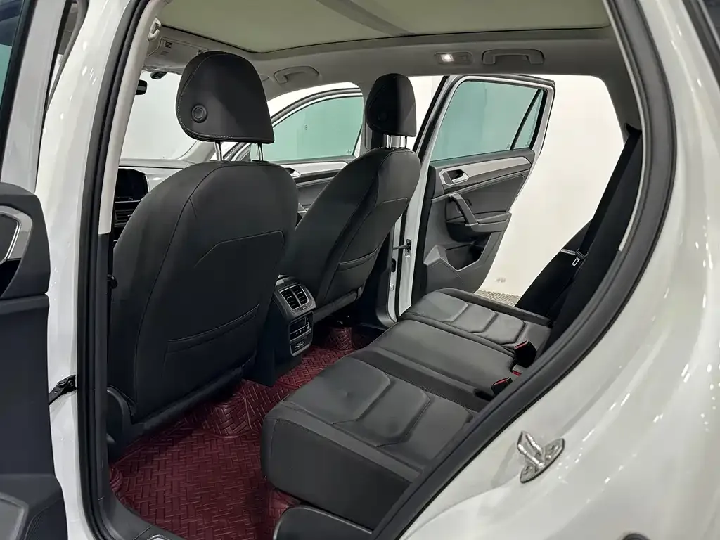 Volkswagen Tayron 2022 из CN, фото 2