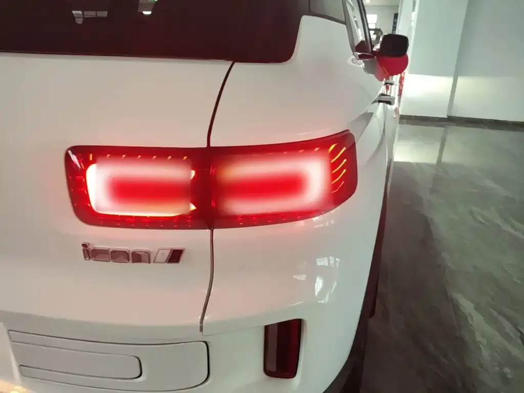 Geely Icon 2023 из CN, фото 3