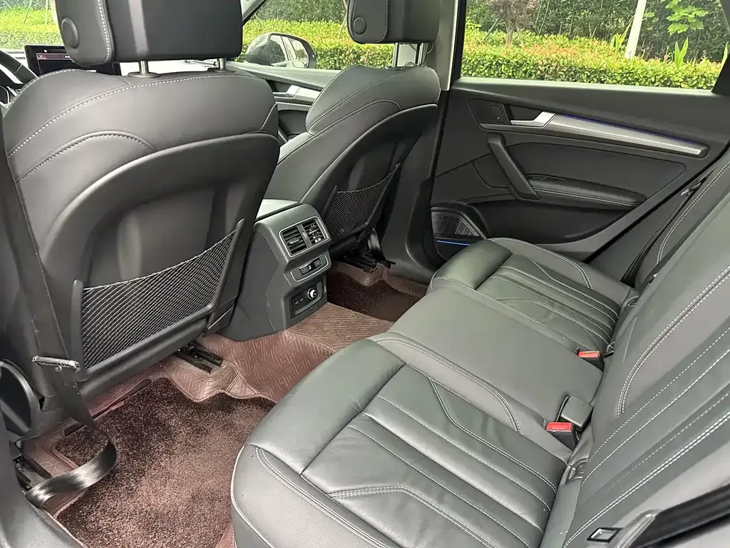 Audi Q5L 2023 из CN, фото 10