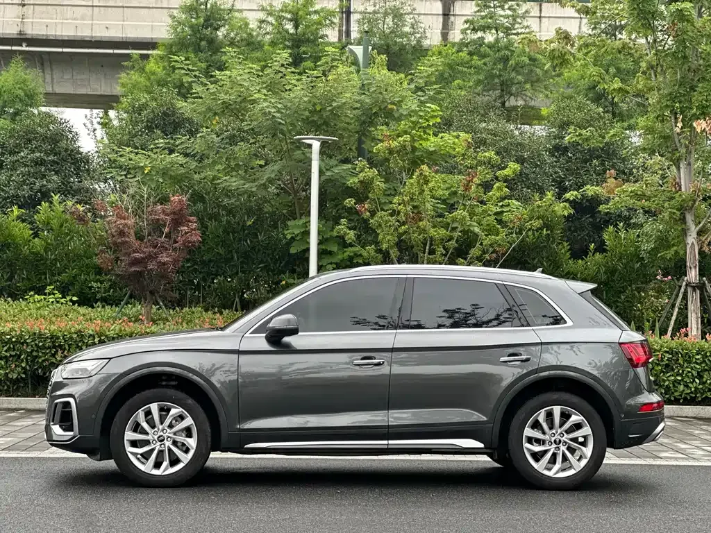 Audi Q5L 2023 из CN, фото 4