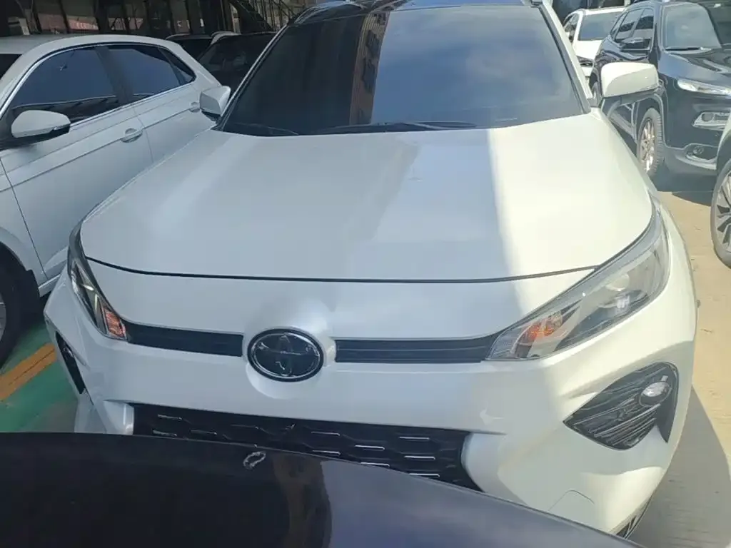 Toyota Wildlander 2024 из CN, фото 2