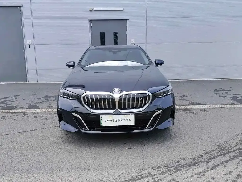 BMW i5 — фото 3