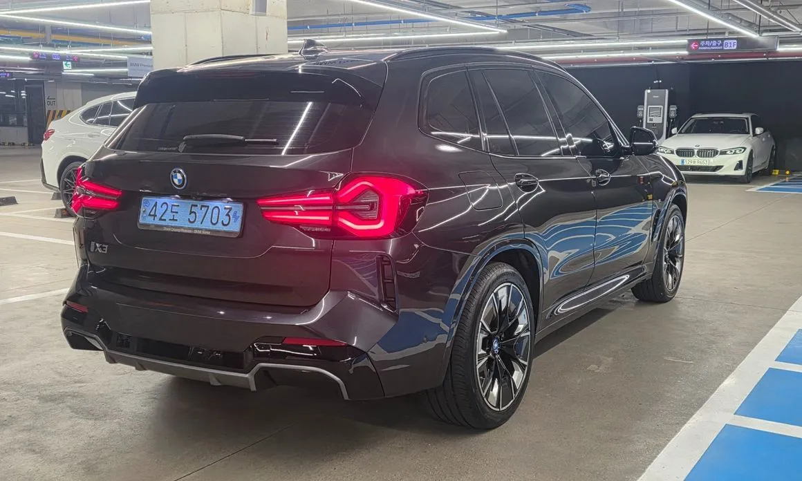 BMW iX3 2023 из KR, фото 2